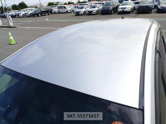 Toyota PRIUS ALPHA 2019-09 8872949-6