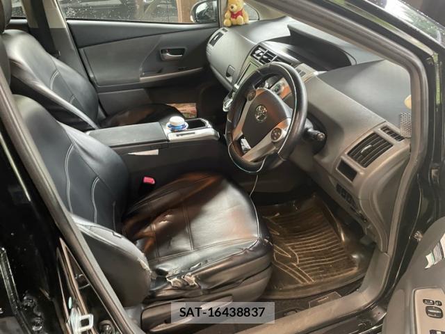 Toyota PRIUS ALPHA 2013-02 8873467-15