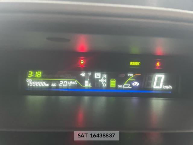 Toyota PRIUS ALPHA 2013-02 8873467-19