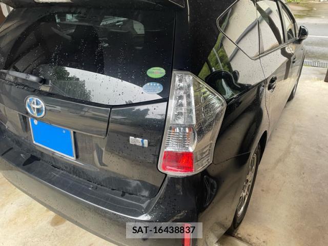 Toyota PRIUS ALPHA 2013-02 8873467-3