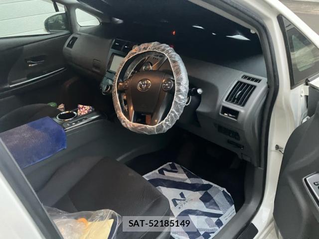 Toyota PRIUS ALPHA 2014-08 8873478-11
