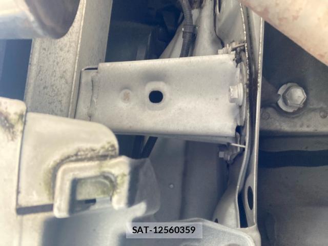 Toyota PRIUS ALPHA 2015-11 8873646-10