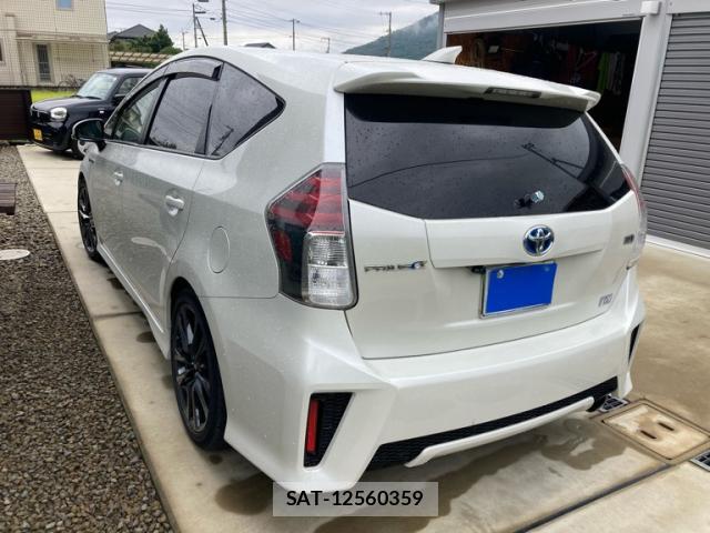Toyota PRIUS ALPHA 2015-11 8873646-12