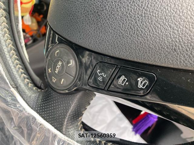 Toyota PRIUS ALPHA 2015-11 8873646-16
