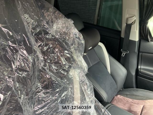 Toyota PRIUS ALPHA 2015-11 8873646-19