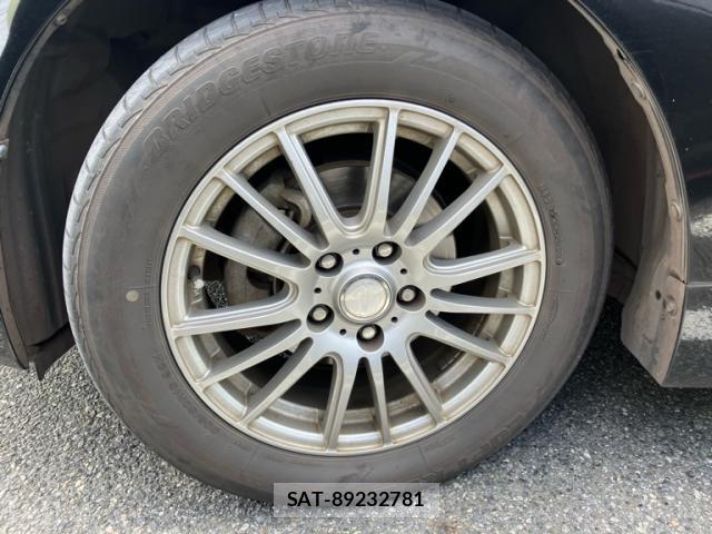 Toyota PRIUS ALPHA 2013-09 8874856-13