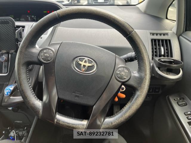Toyota PRIUS ALPHA 2013-09 8874856-14