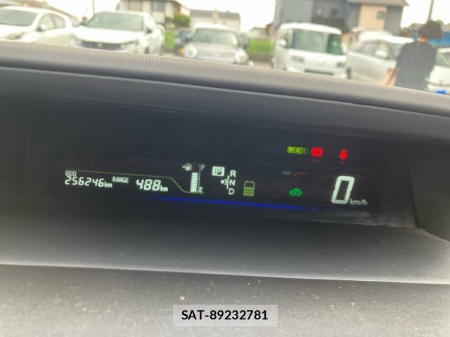 Toyota PRIUS ALPHA 2013-09 8874856-15