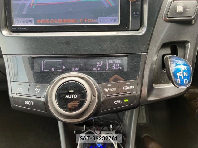 Toyota PRIUS ALPHA 2013-09 8874856-18