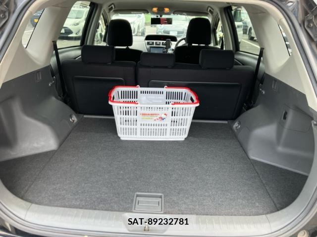 Toyota PRIUS ALPHA 2013-09 8874856-7