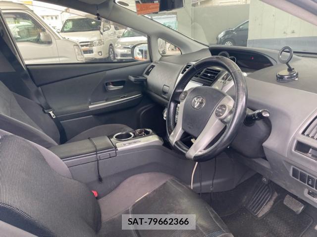 Toyota PRIUS ALPHA 2012-08 8874995-10