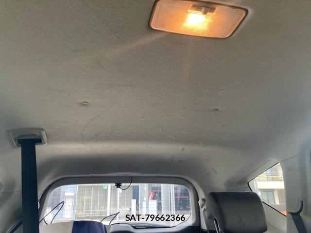 Toyota PRIUS ALPHA 2012-08 8874995-16
