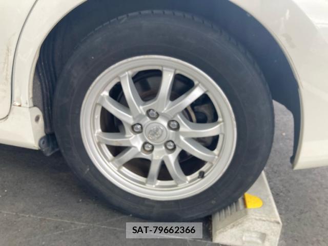 Toyota PRIUS ALPHA 2012-08 8874995-8