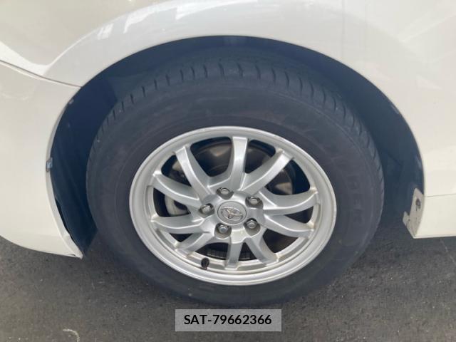 Toyota PRIUS ALPHA 2012-08 8874995-9