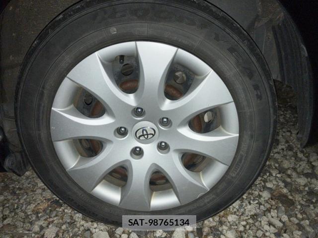 Toyota PRIUS ALPHA 2014-06 8875684-6