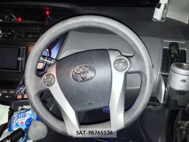 Toyota PRIUS ALPHA 2014-06 8875684-8