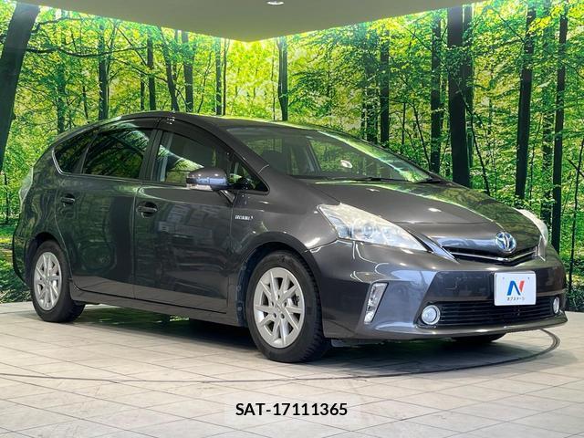 Toyota PRIUS ALPHA 2011-12 8875722-15