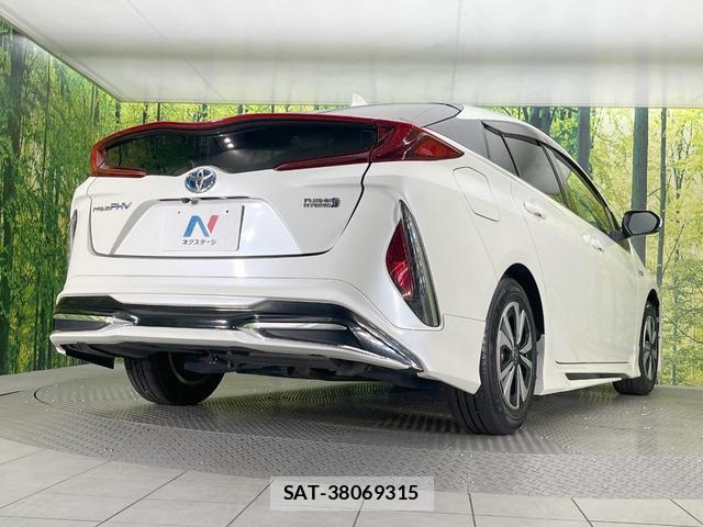 Toyota PRIUS PHV 2017-12 8873593-16