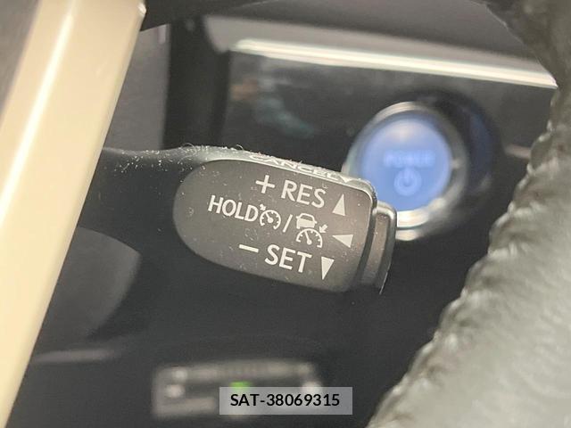 Toyota PRIUS PHV 2017-12 8873593-6
