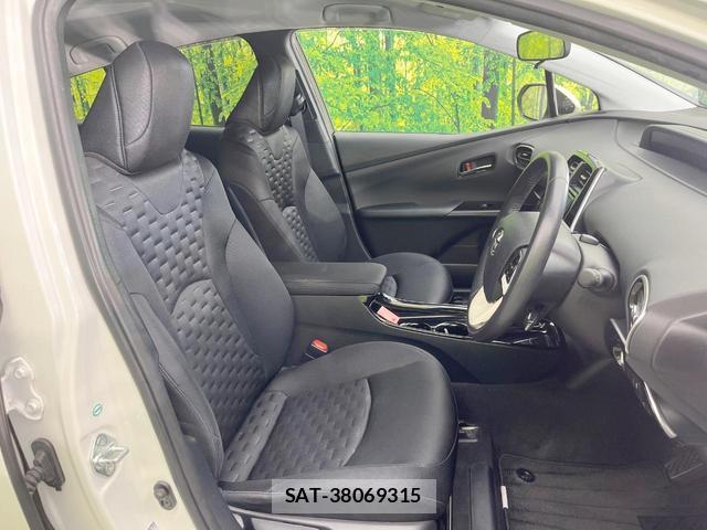 Toyota PRIUS PHV 2017-12 8873593-7