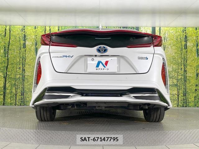 Toyota PRIUS PHV 2022-06 8873596-14