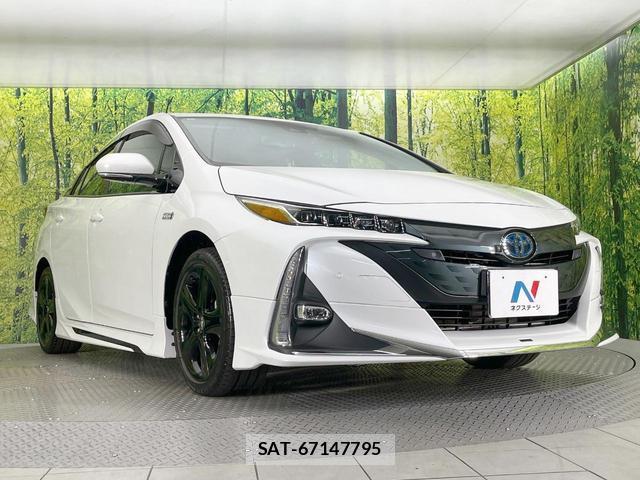 Toyota PRIUS PHV 2022-06 8873596-15