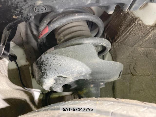 Toyota PRIUS PHV 2022-06 8873596-19