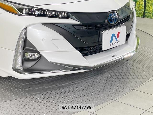Toyota PRIUS PHV 2022-06 8873596-2