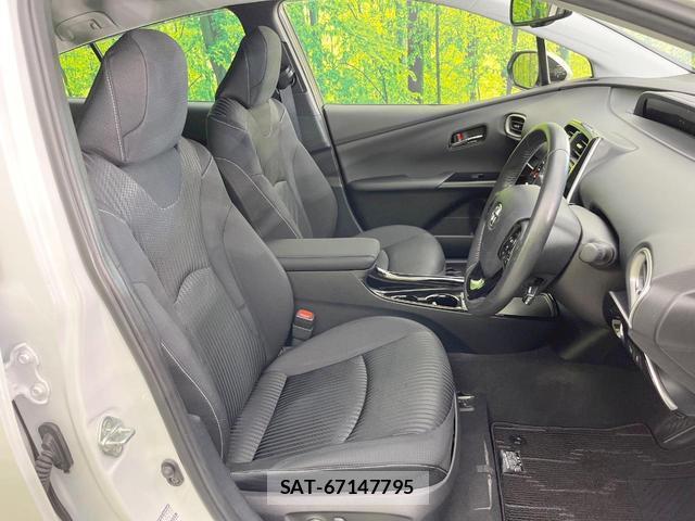 Toyota PRIUS PHV 2022-06 8873596-7