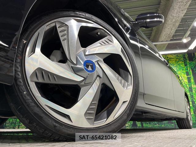 Toyota PRIUS PHV 2018-05 8873739-12