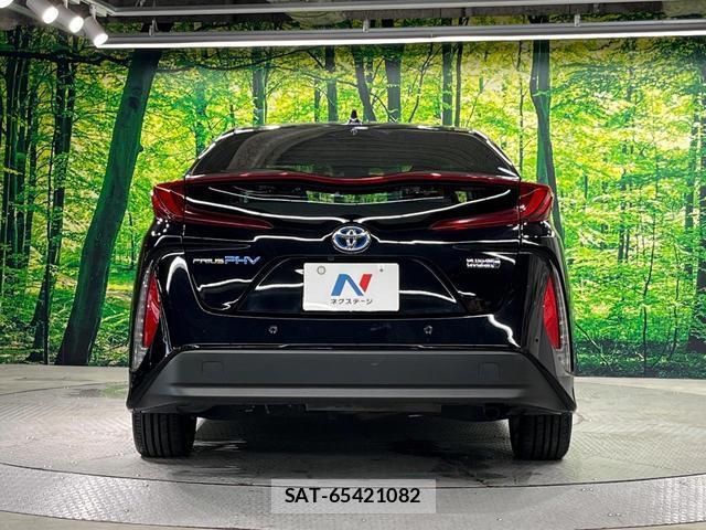 Toyota PRIUS PHV 2018-05 8873739-14