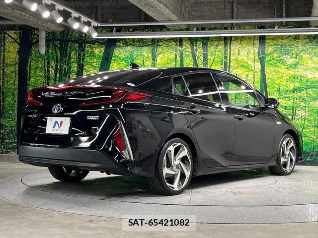 Toyota PRIUS PHV 2018-05 8873739-16