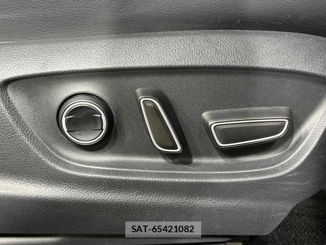 Toyota PRIUS PHV 2018-05 8873739-6