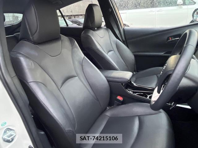 Toyota PRIUS PHV 2017-08 8874193-7
