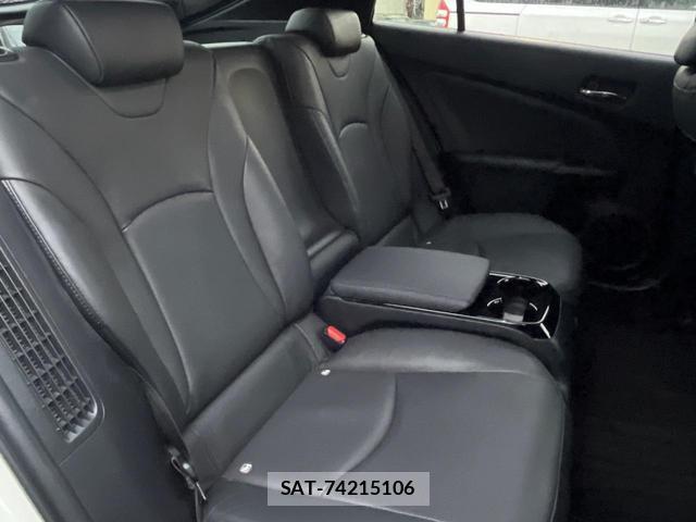 Toyota PRIUS PHV 2017-08 8874193-8