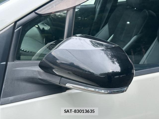 Toyota PRIUS PHV 2018-11 8874546-14