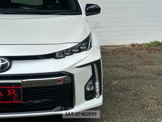 Toyota PRIUS PHV 2019-02 8874548-11
