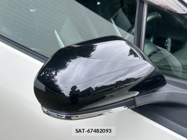 Toyota PRIUS PHV 2019-02 8874548-15
