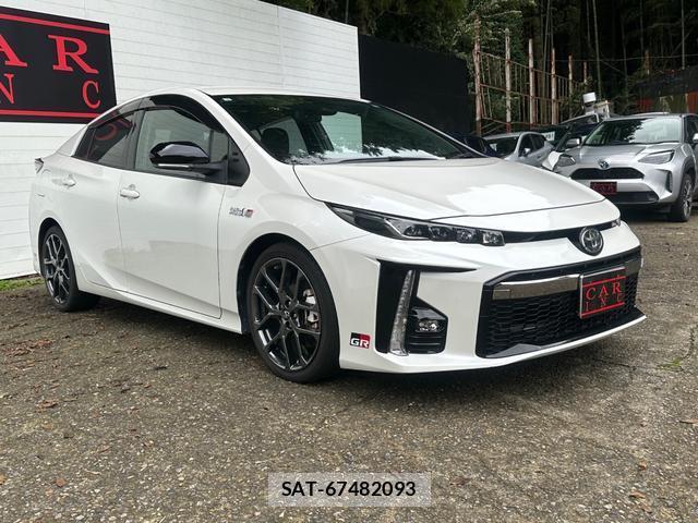 Toyota PRIUS PHV 2019-02 8874548-3