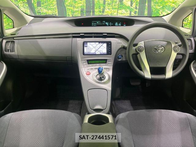 Toyota PRIUS 2015-10 8872534-1