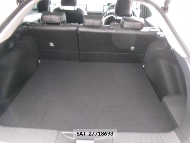 Toyota PRIUS 2026-01 8872581-4