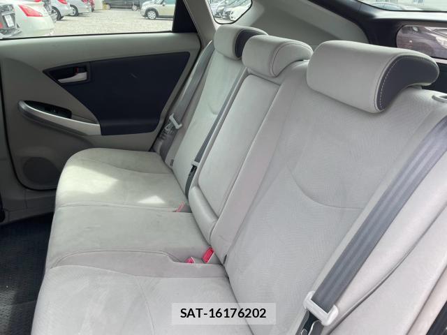 Toyota PRIUS 2010-11 8872679-4