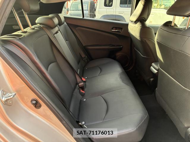 Toyota PRIUS 2016-06 8872710-16