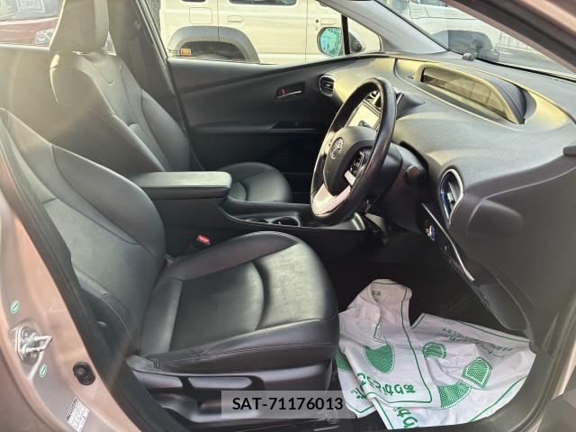 Toyota PRIUS 2016-06 8872710-9