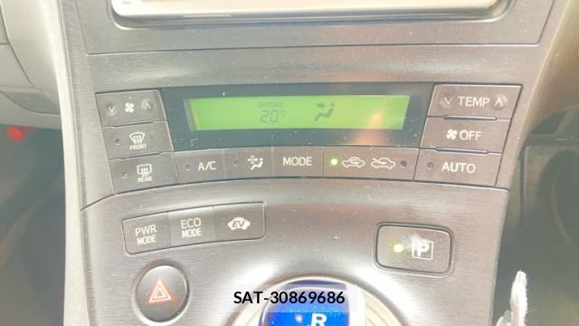 Toyota PRIUS 2009-10 8872716-10