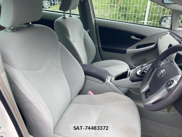 Toyota PRIUS 2010-02 8872730-10