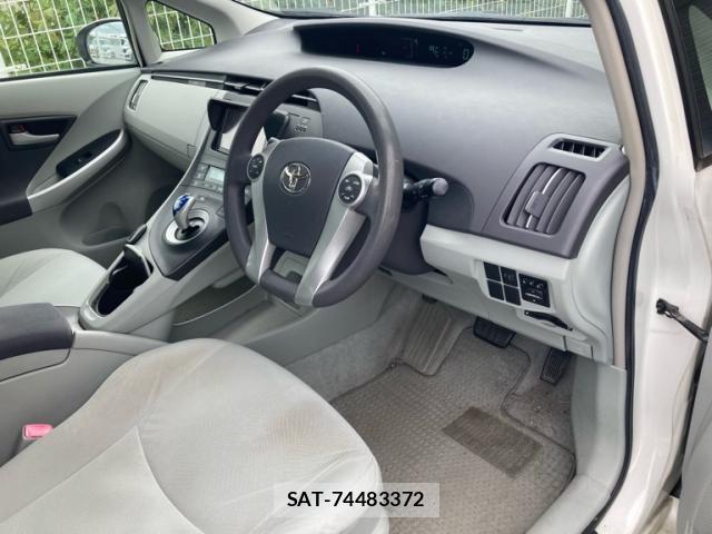 Toyota PRIUS 2010-02 8872730-9