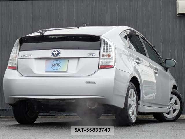 Toyota PRIUS 2009-06 8872751-1