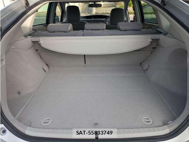 Toyota PRIUS 2009-06 8872751-14