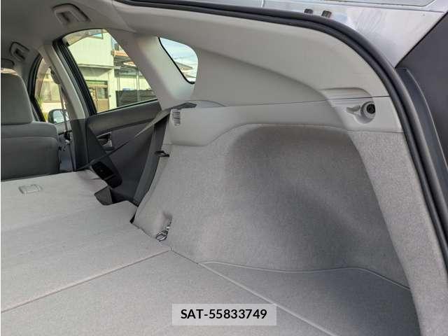 Toyota PRIUS 2009-06 8872751-17
